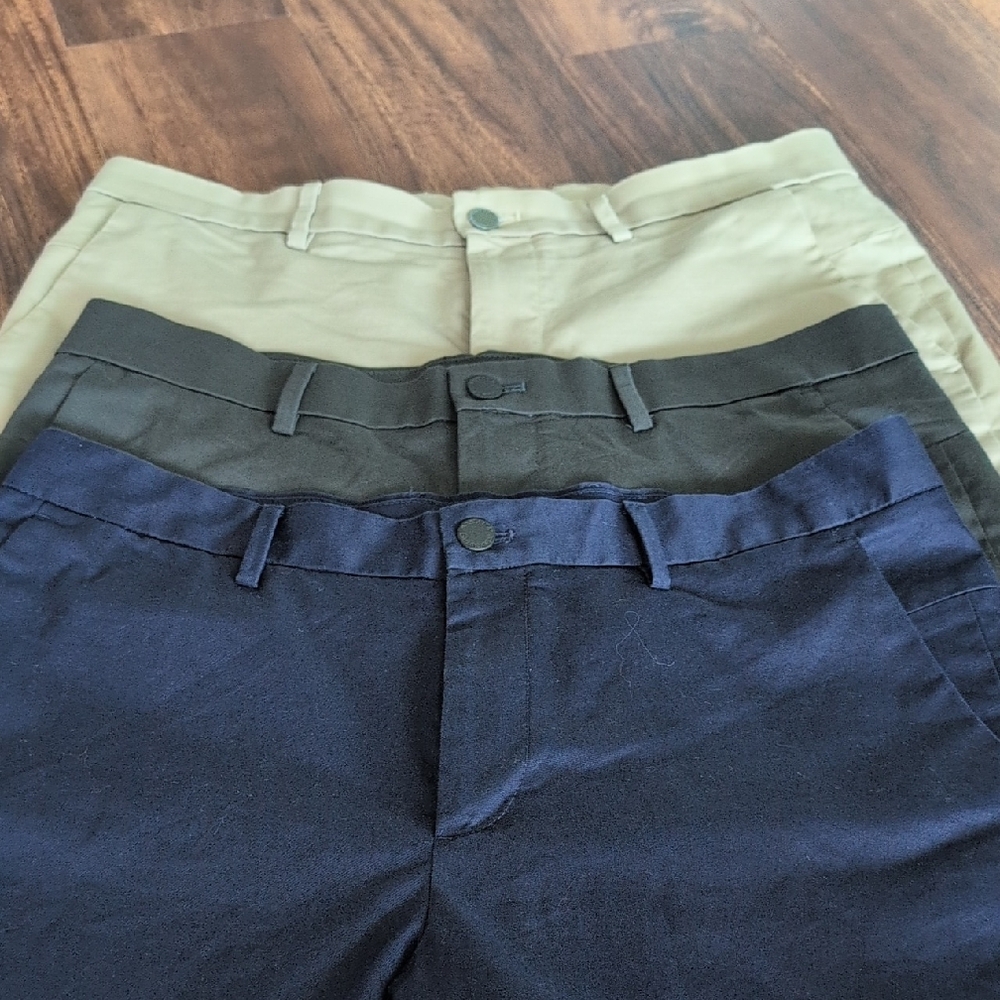 Lot Of 3 Mens Banana Republic Aiden Shorts- Navy, Grey, and Khaki
